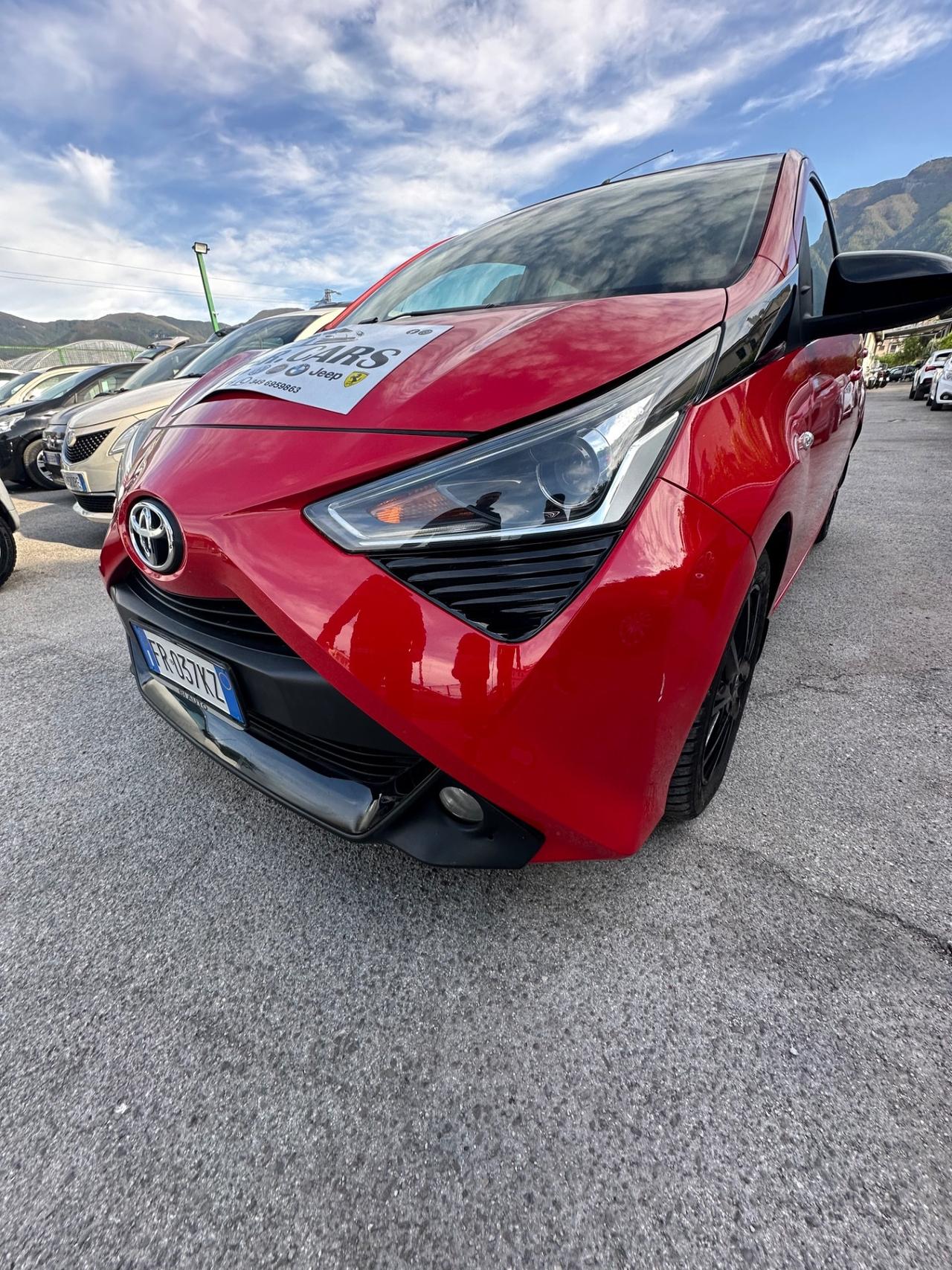 Toyota Aygo 1.0 VVT-i 72 CV 5 porte x-play MMT