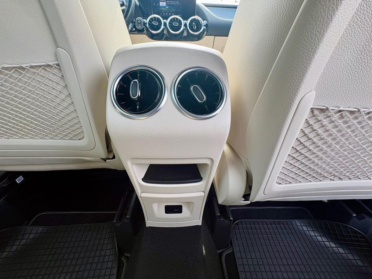 Mercedes-Benz GLA 180 Advanced Plus #10643