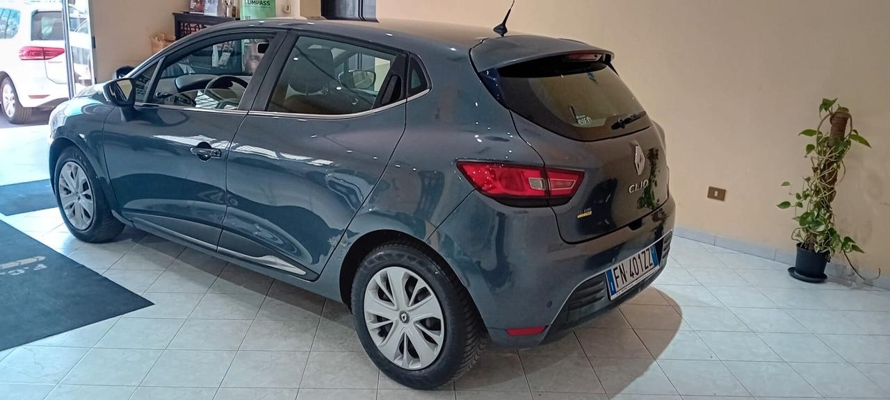 Renault Clio TCe 12V 90CV Start&Stop 5 porte Energy Intens