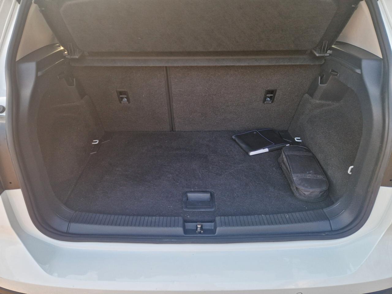 Volkswagen T-Cross 1.6 TDI SCR Style BMT