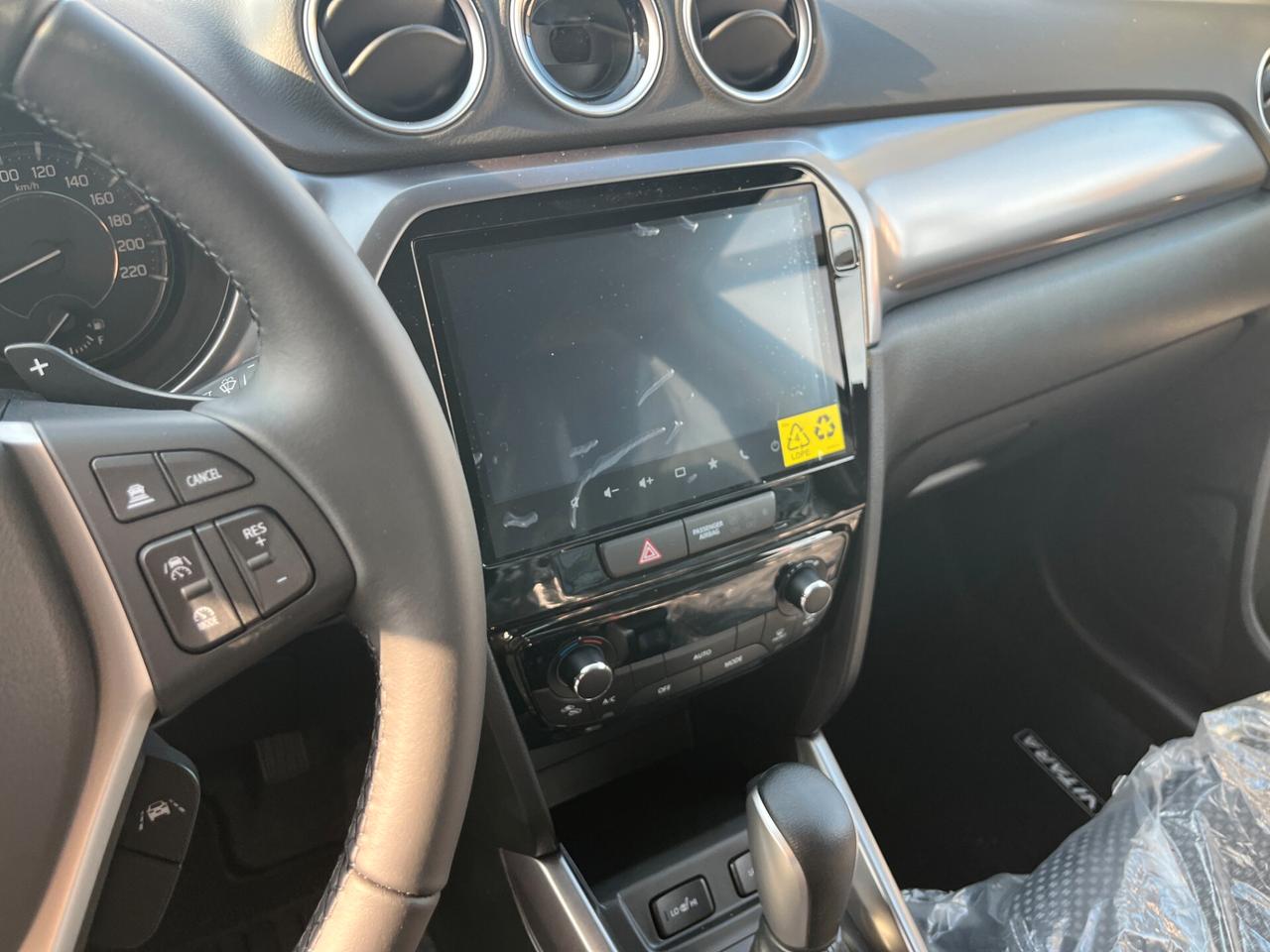 Suzuki Vitara 1.4 Hybrid Cool+ AT - KM0