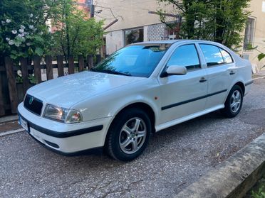 SKODA OCTAVIA 1.9 TDI 90CV BERLINA
