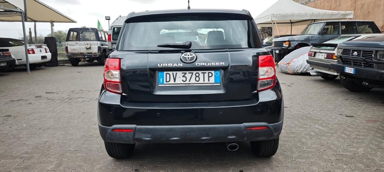 Toyota Urban Cruiser 4x4 D-4D AWD Luxury