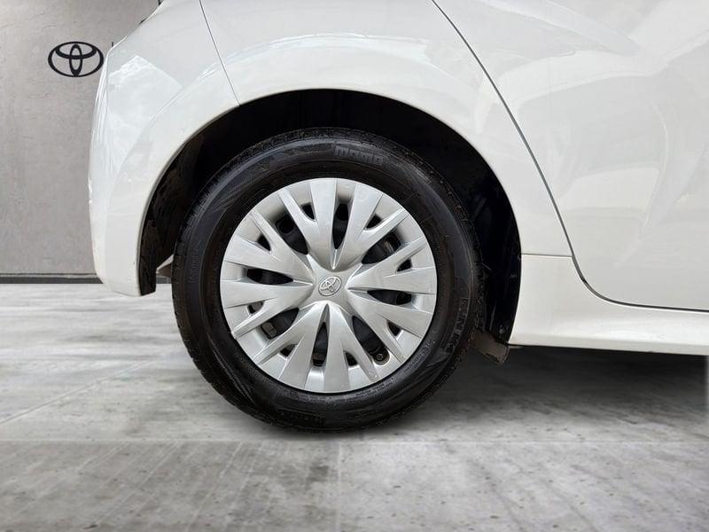 Toyota Yaris Yaris 1.5h Active