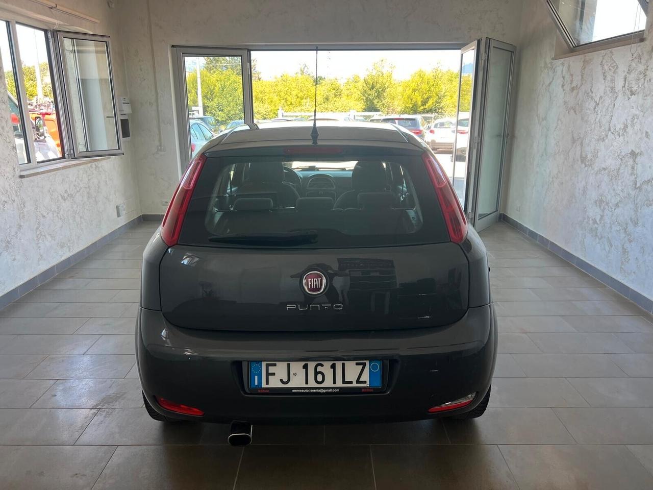 Fiat Punto 1.2 Lounge 2017 69Cv