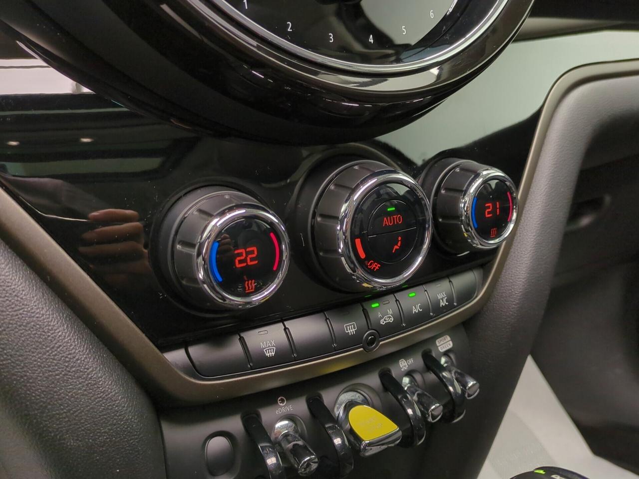 Mini Cooper Countryman 1.5 SE ALL4 Automatica 125cv