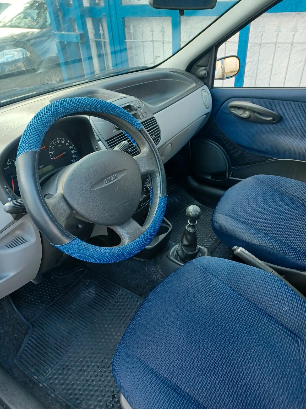 Fiat Punto 1.2 8 v Elx solo 90000 km