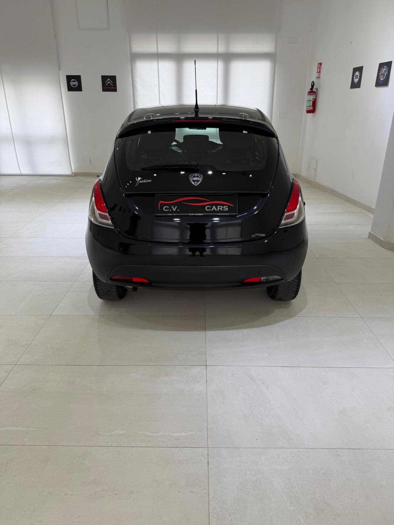 LANCIA YPSILON 1.2 69 CV 5 PORTE GPL ECOCHIC GOLD