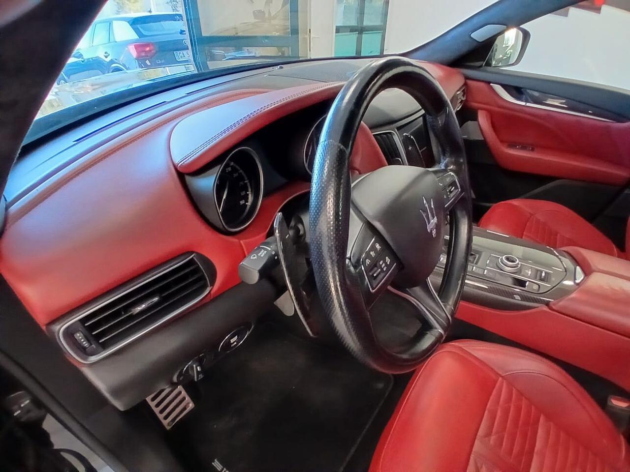 Maserati Levante V8 580 CV AWD Trofeo