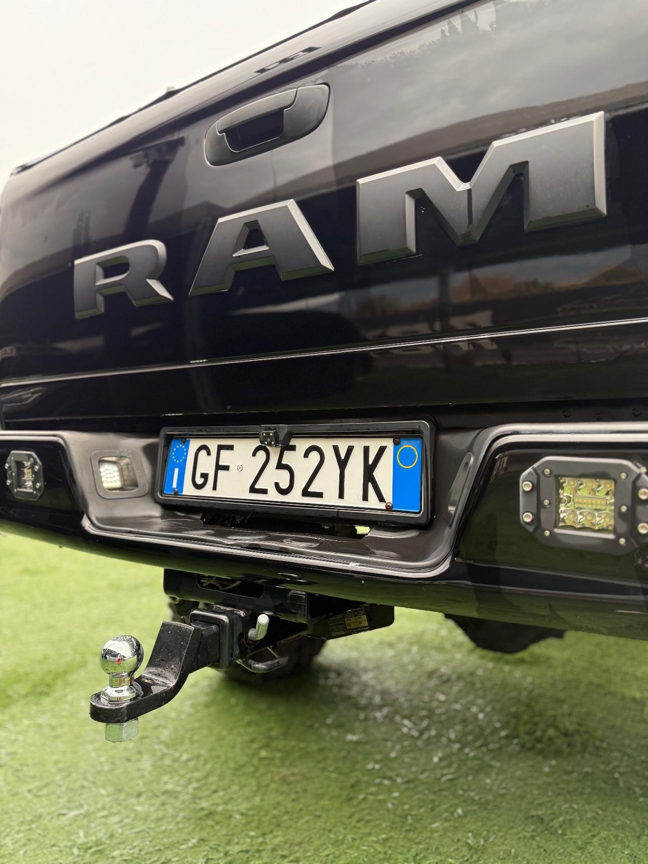 Dodge RAM 1500 4x4 4.7 MAGNUM AUTOCARRO