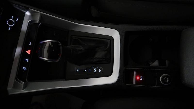 Audi Q3 2.0 35 TDI S Tronic Business #NAVI#CARPLAY#