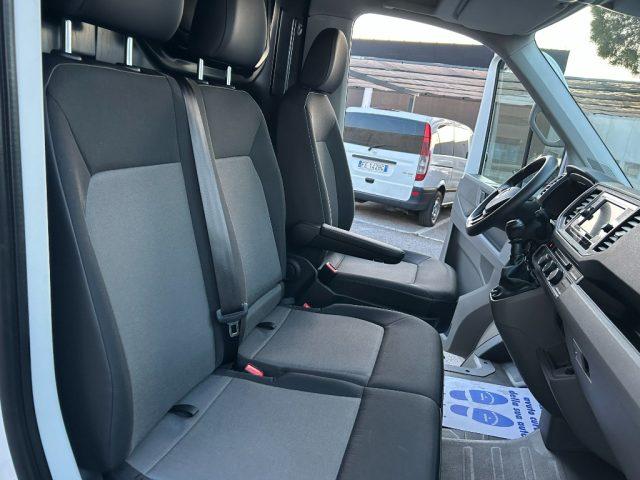 VOLKSWAGEN Crafter 30 2.0 TDI 140CV PM-TA Furgone Logistic