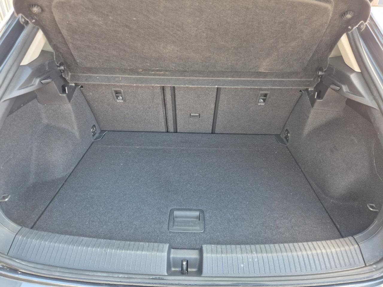 Volkswagen T-Roc 1.6 TDI SCR Business BlueMotion Technology