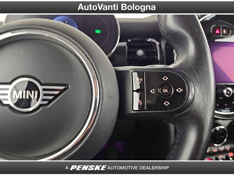 MINI Mini 5 porte Mini 5p 1.5 Cooper Essential auto