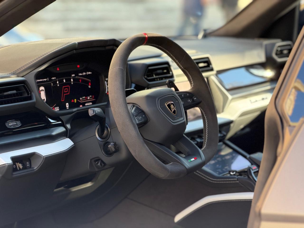 Lamborghini Urus 4.0 SE V8 HYBRID 800 CV TETTO B&O 23'