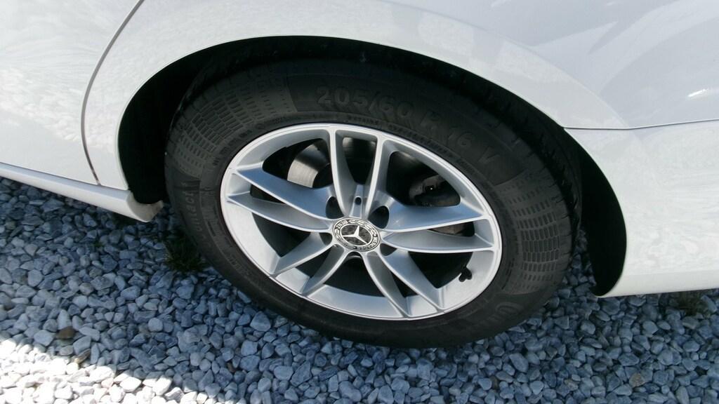Mercedes Classe A 180 180 D Business 7G-DCT