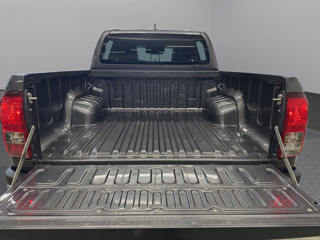 Toyota Hilux Double Cab Lounge 2.4D 150 CV 6