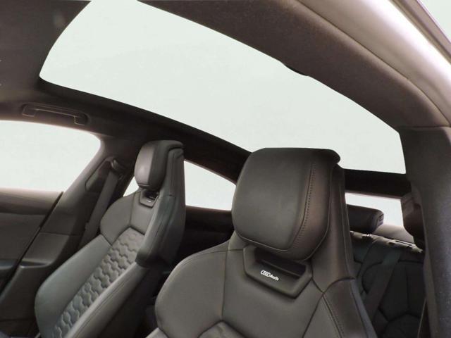 AUDI e-tron GT quattro