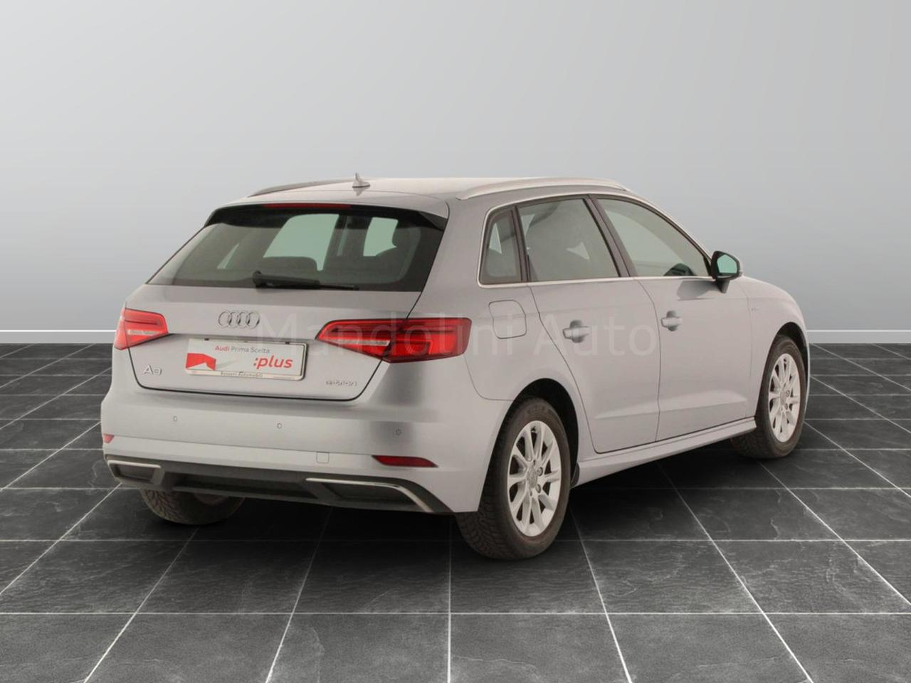 Audi A3 sportback 1.4 tfsi e-tron design s tronic