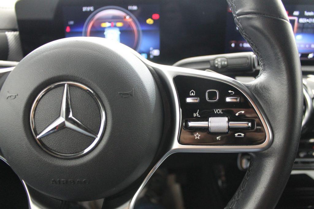 Mercedes-Benz CLA 180 d Automatic Shooting Brake Sport