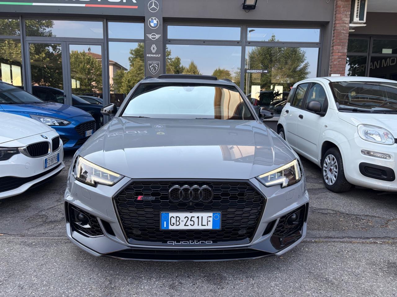 Audi rs4 avant