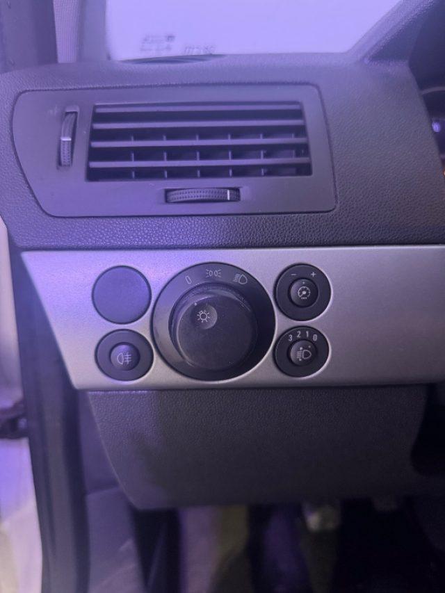 OPEL Astra 1.6 16V VVT 5 porte Cosmo