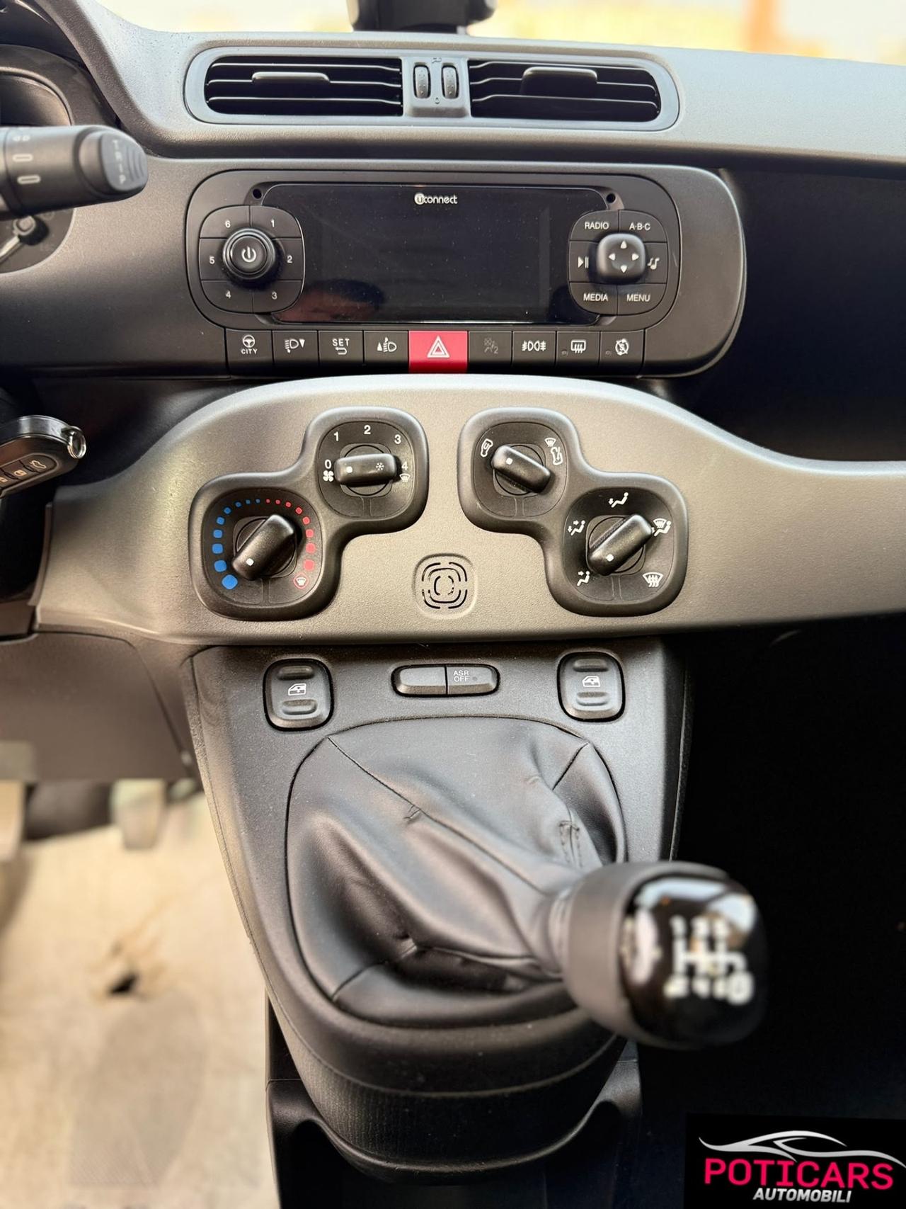 Fiat Panda 1.0 FireFly S&S Hybrid City Cross