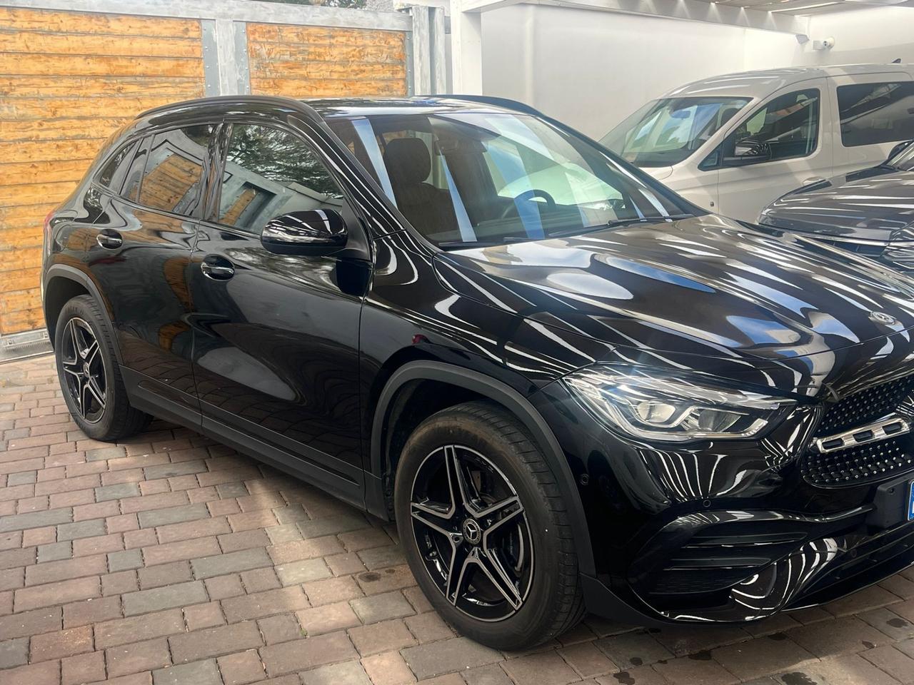 Mercedes-benz GLA 250 180 Automatic AMG Line Premium