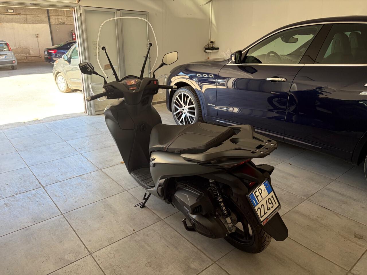 Honda SH 350i SPORT