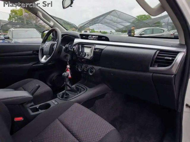 TOYOTA Hilux Hilux IV 2.4 d-4d double cab Comfort 4wd - GF290HN