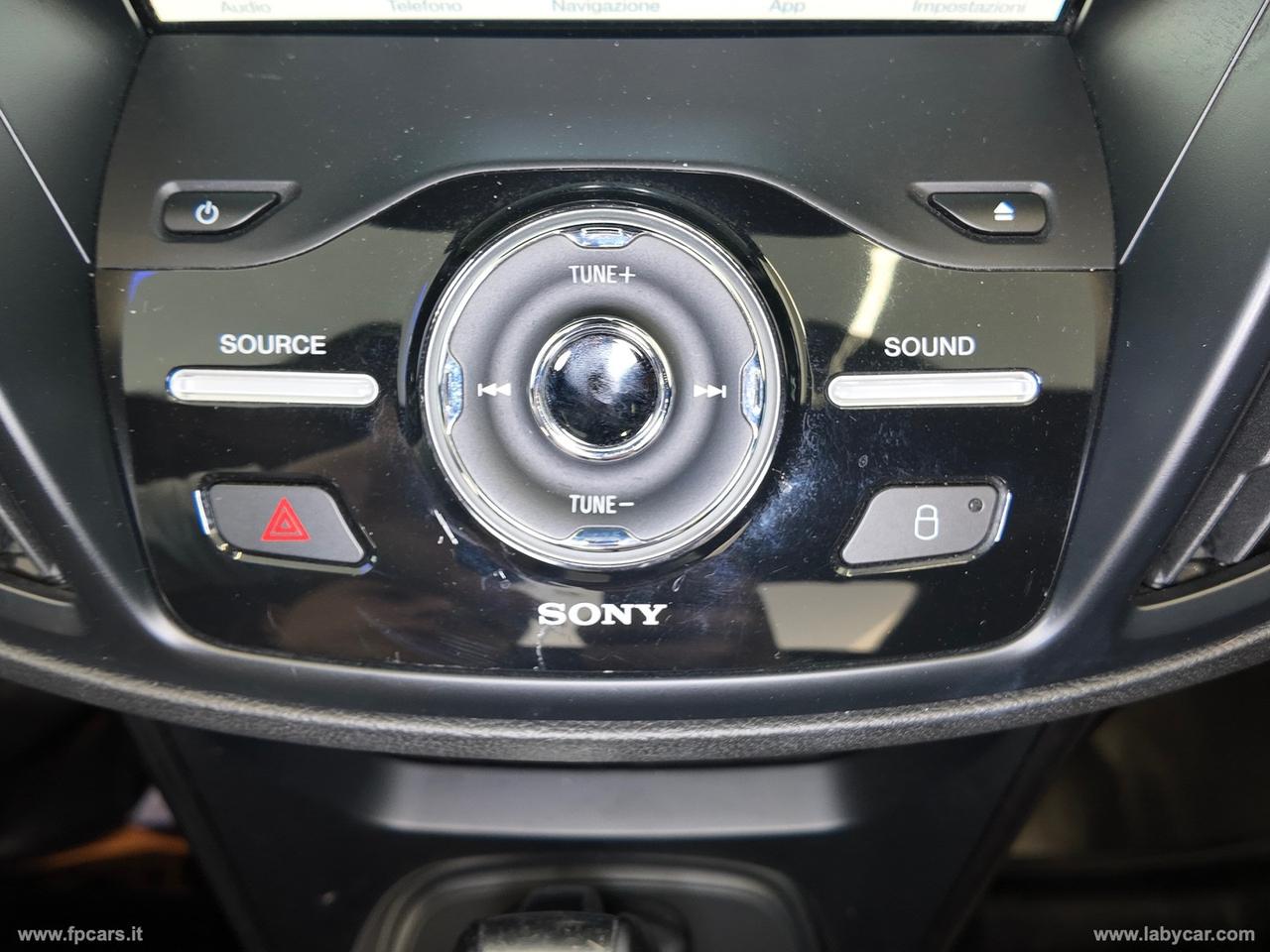 FORD Kuga 2.0 TDCI 150CV S&S 4WD Pow. ST-Line TETTO APRI.