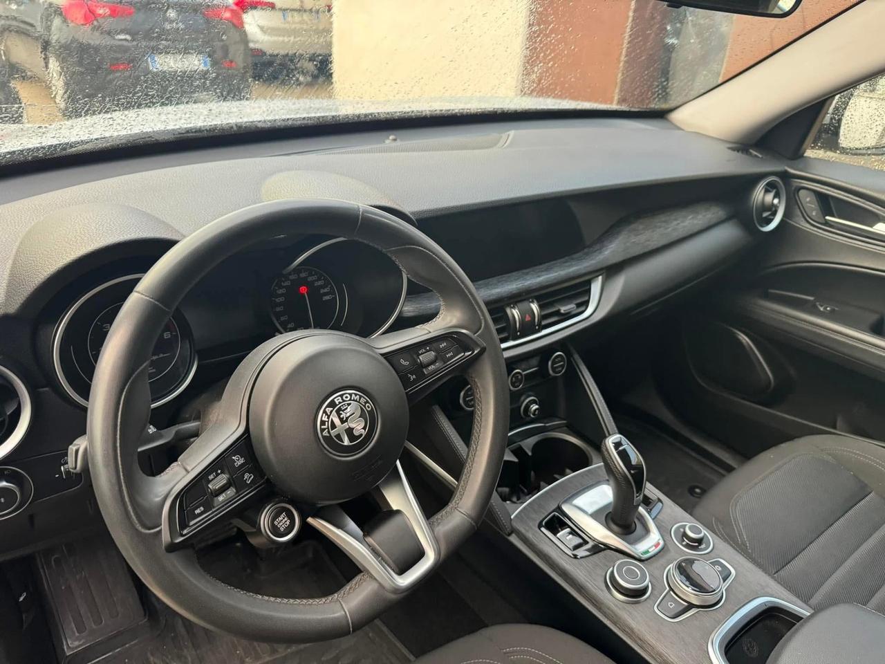 Alfa Romeo Stelvio 2.2 Turbodiesel 160 CV AT8 RWD Business