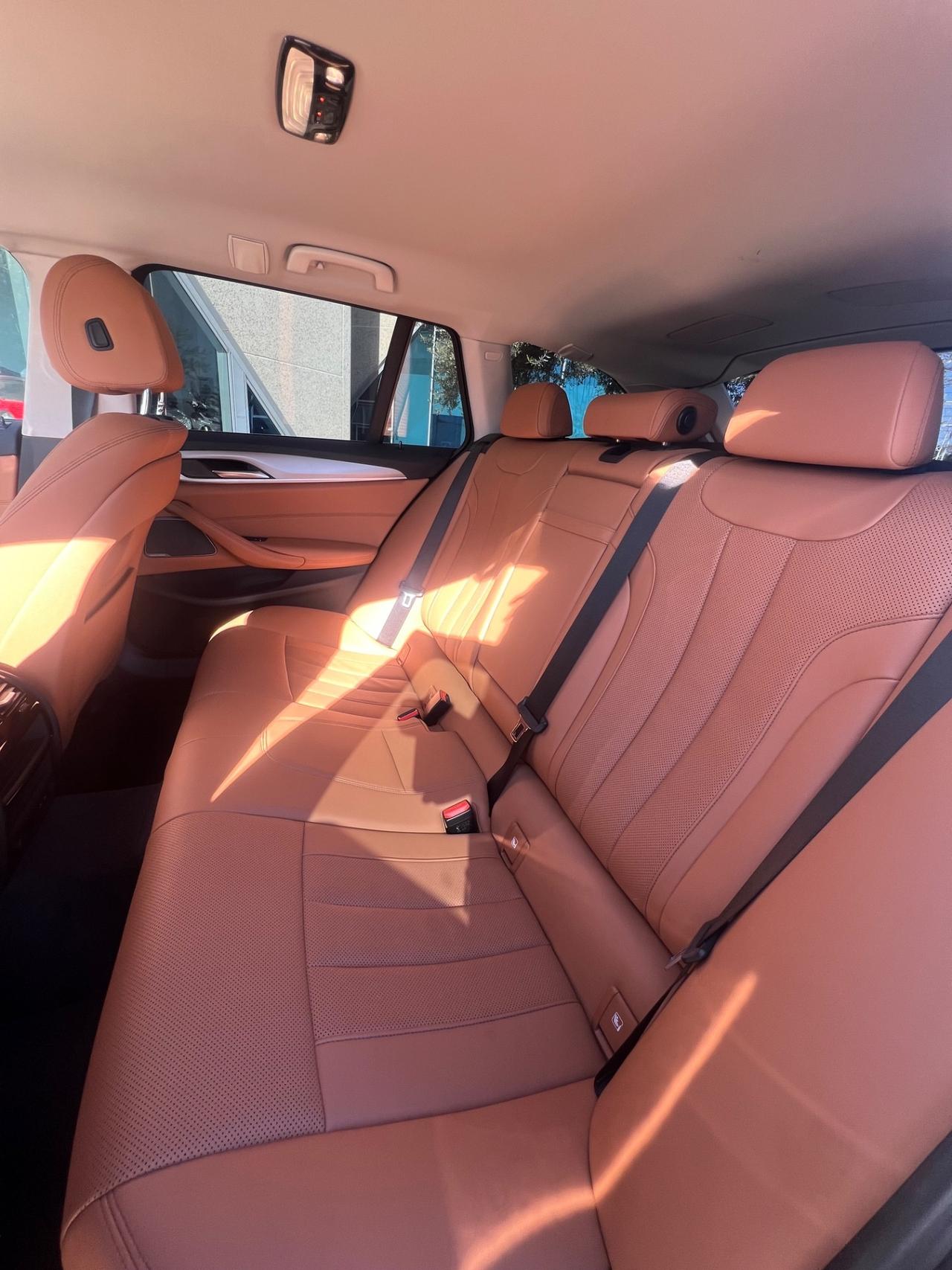 BMW 520 d xdrive Luxury offerta T-Stock prezzo imperdibile