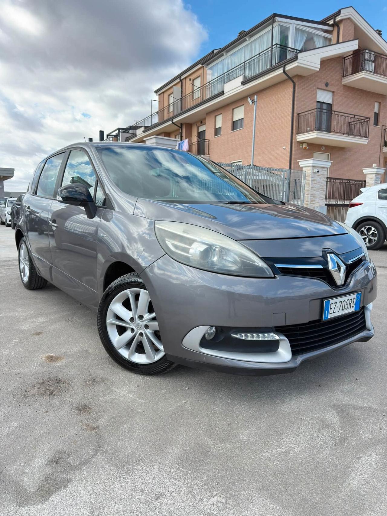 Renault Scenic Scénic XMod 1.5 dCi 110CV Limited