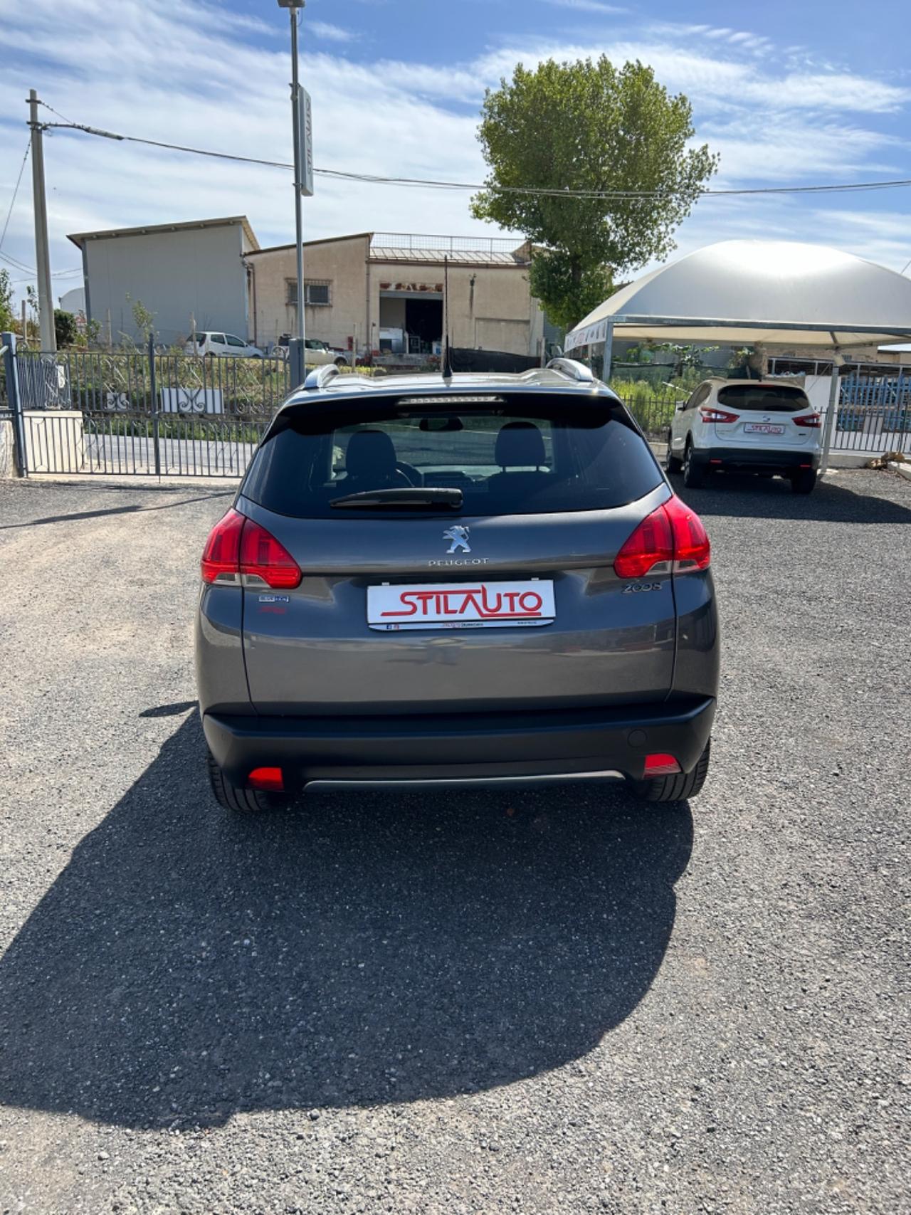 Peugeot 2008 BlueHDi 100 Allure