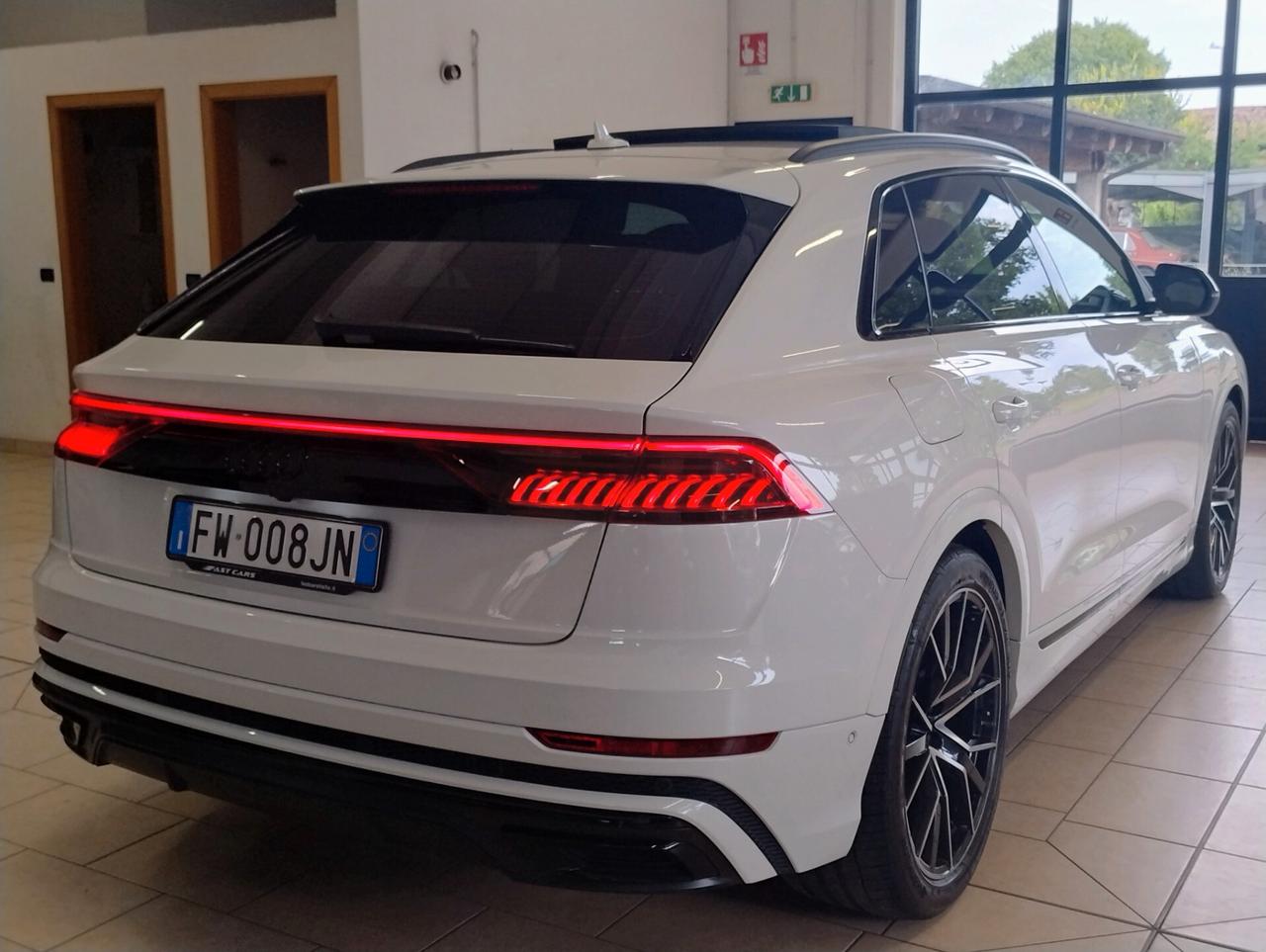 AUDI Q8 50TDI quattro tiptronic SLINE 360 TETTO TOUR AMBIENT