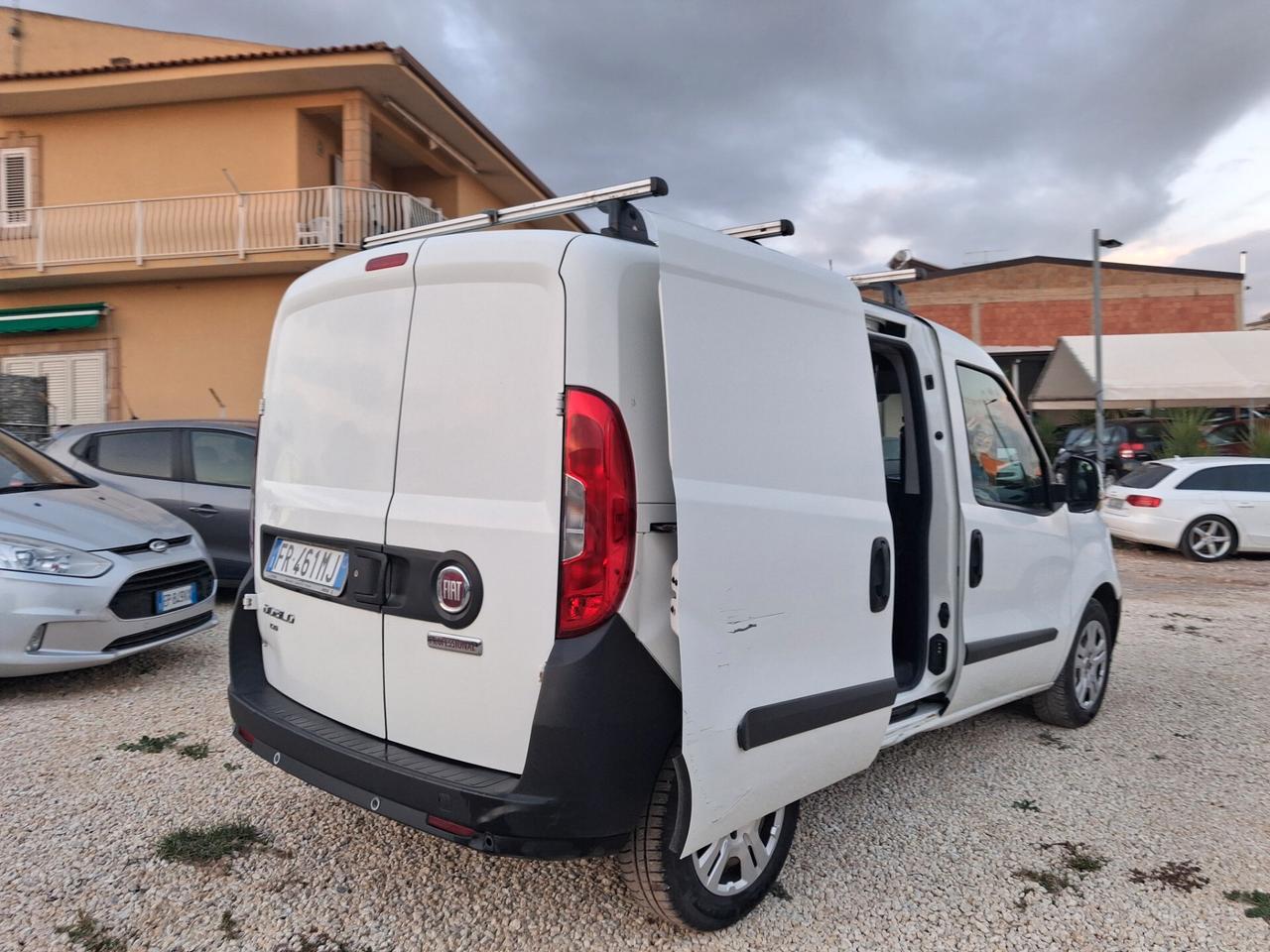 Doblò 1.6 MJT 16V 120CV 3 posti iva deducibile