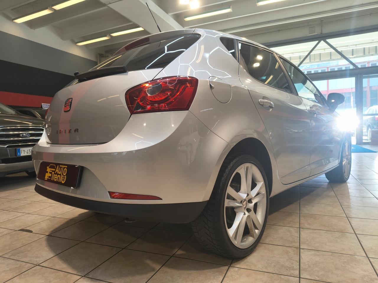 Seat Ibiza 1.2 5p. Style solo 99.000 km