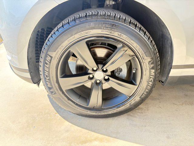 LAND ROVER Range Rover Velar 2.0D I4 240 CV S POCHI CHILOMETRI