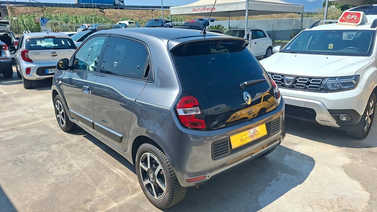 Renault Twingo TCe 90 CV EDC Intens