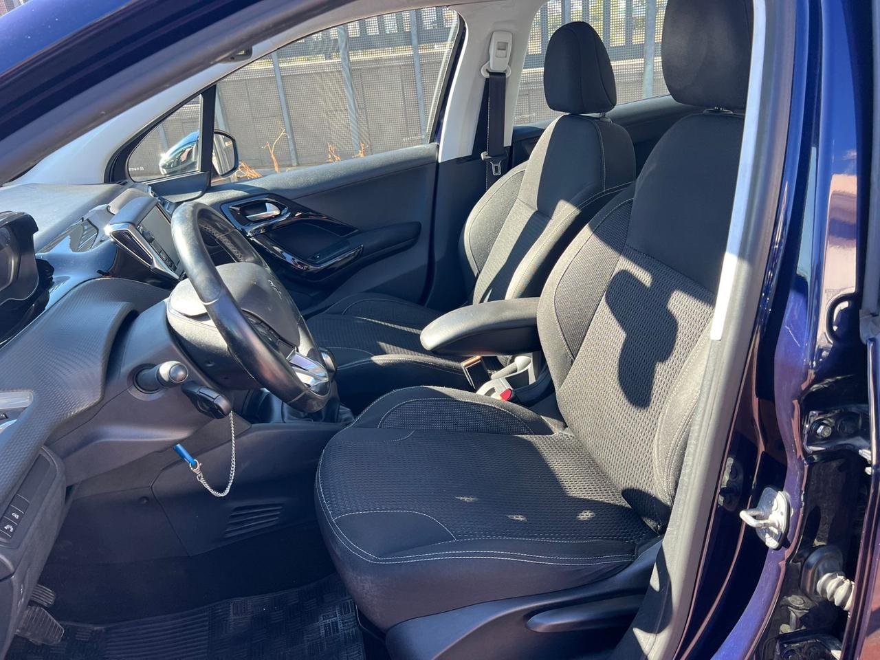 Peugeot 208 PureTech 82 5 porte Allure