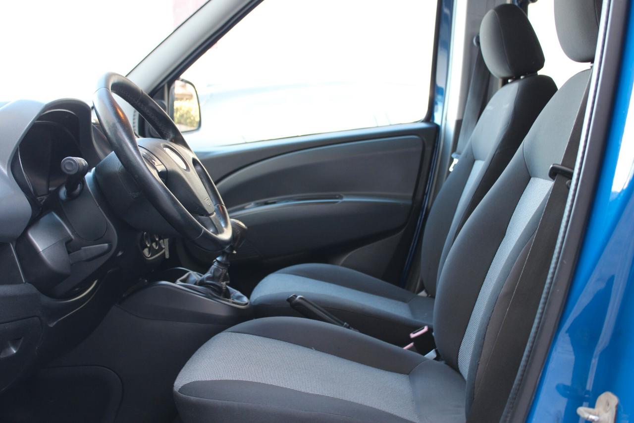 Fiat Doblò 1.4 T-Jet 16V Natural Power 2013