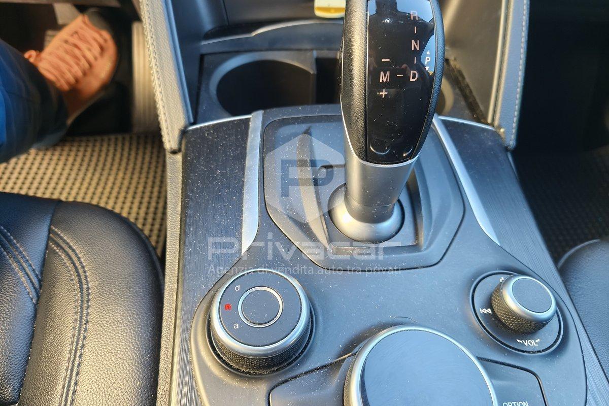 ALFA ROMEO Stelvio 2.2 Turbodiesel 180 CV AT8 RWD Executive