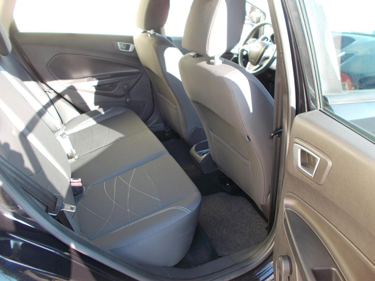 Ford Fiesta 1.5 TDCi 75CV 5 porte Titanium