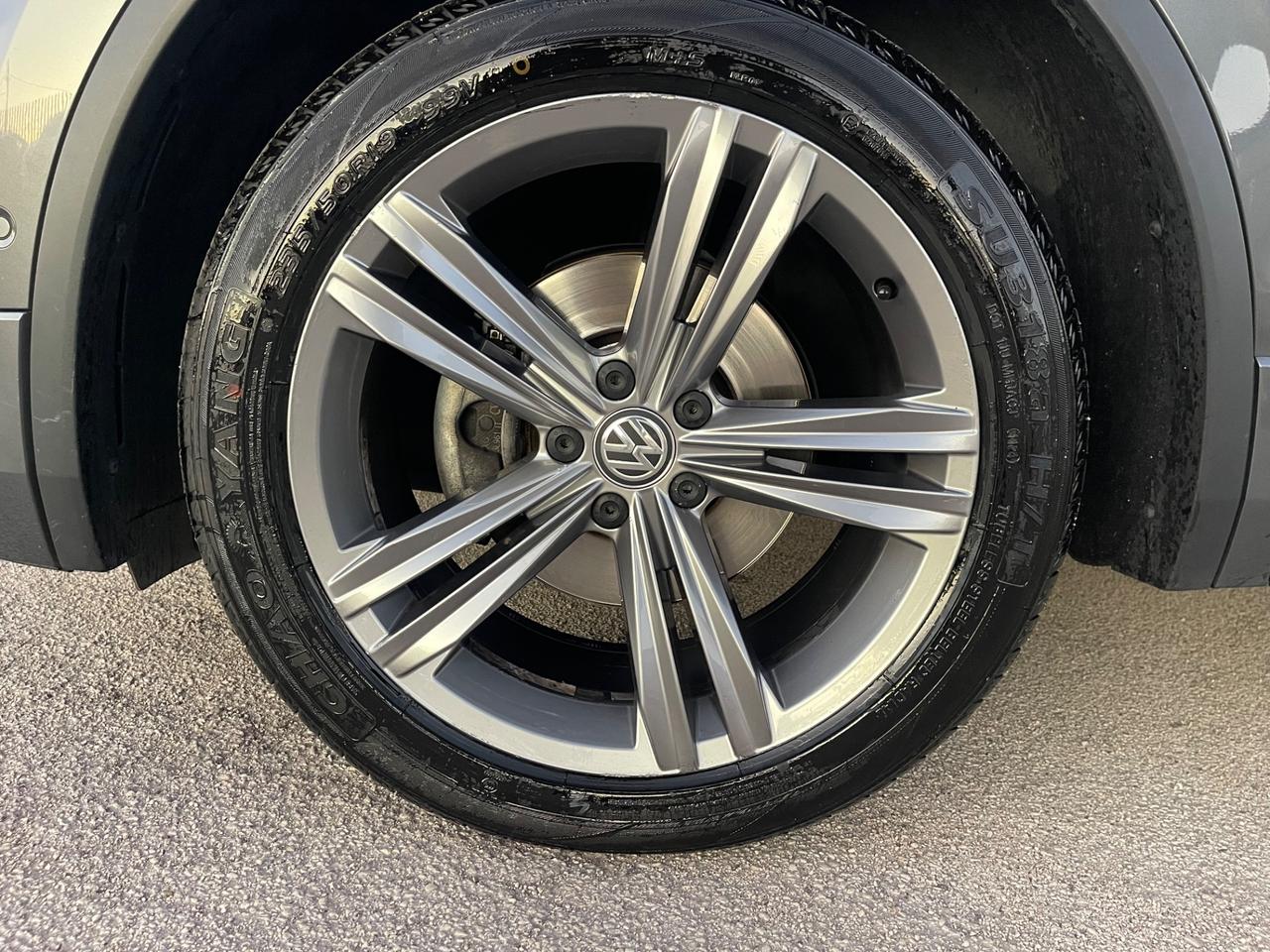 VOLKSWAGEN TIGUAN 2.0 TDI 150 DSG 4MOTION R-LINE