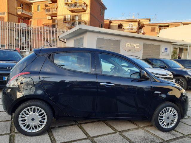 LANCIA Ypsilon 1.2 69 CV 5 porte Gold