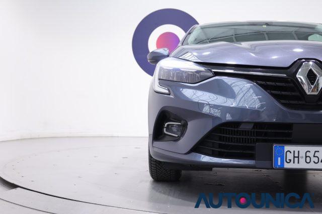 RENAULT Clio TCE 90 CV 5 PORTE BUSINESS FARI LED