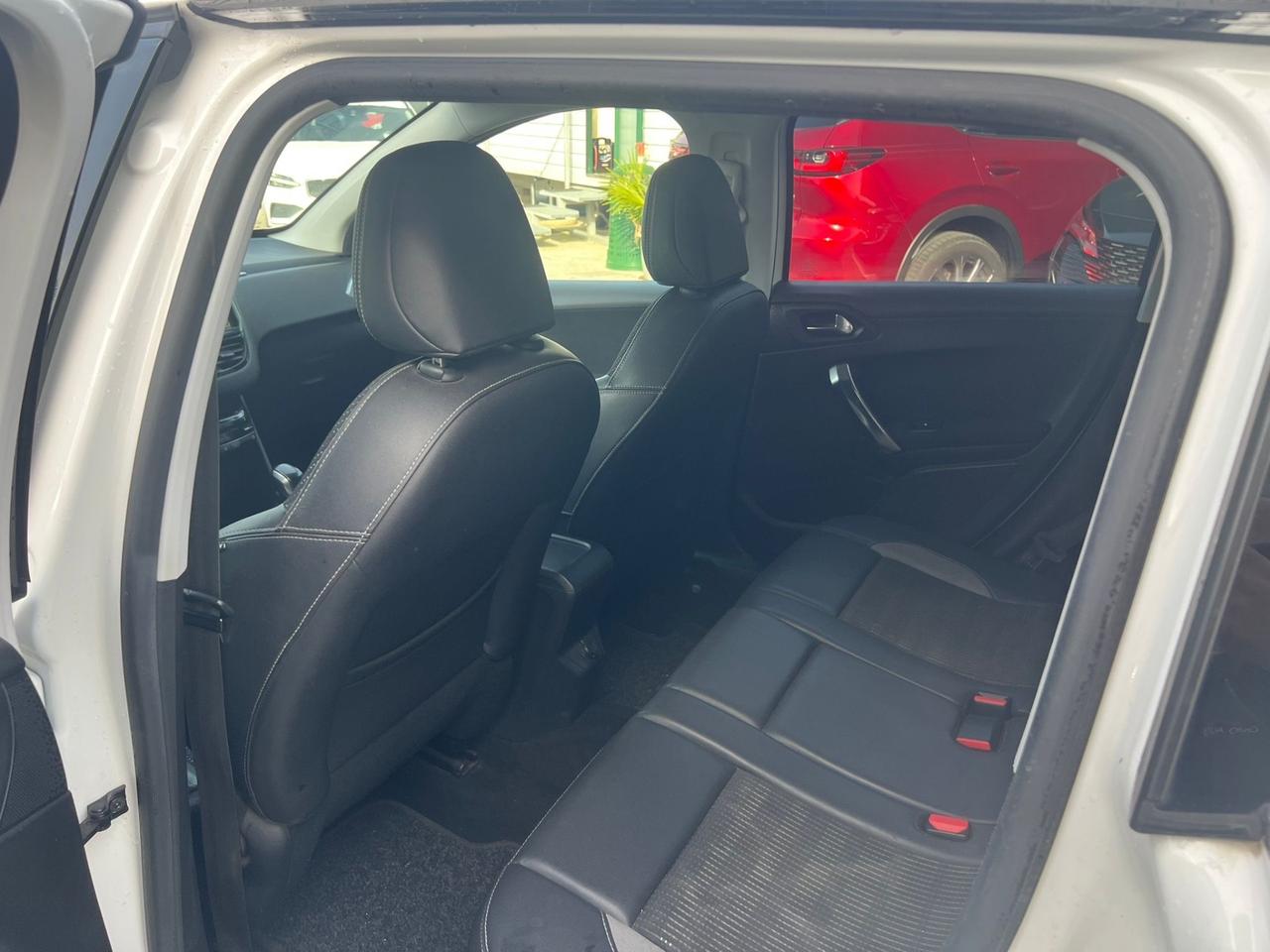 Peugeot 2008 1.6 e-HDi 92 CV Stop&Start Active