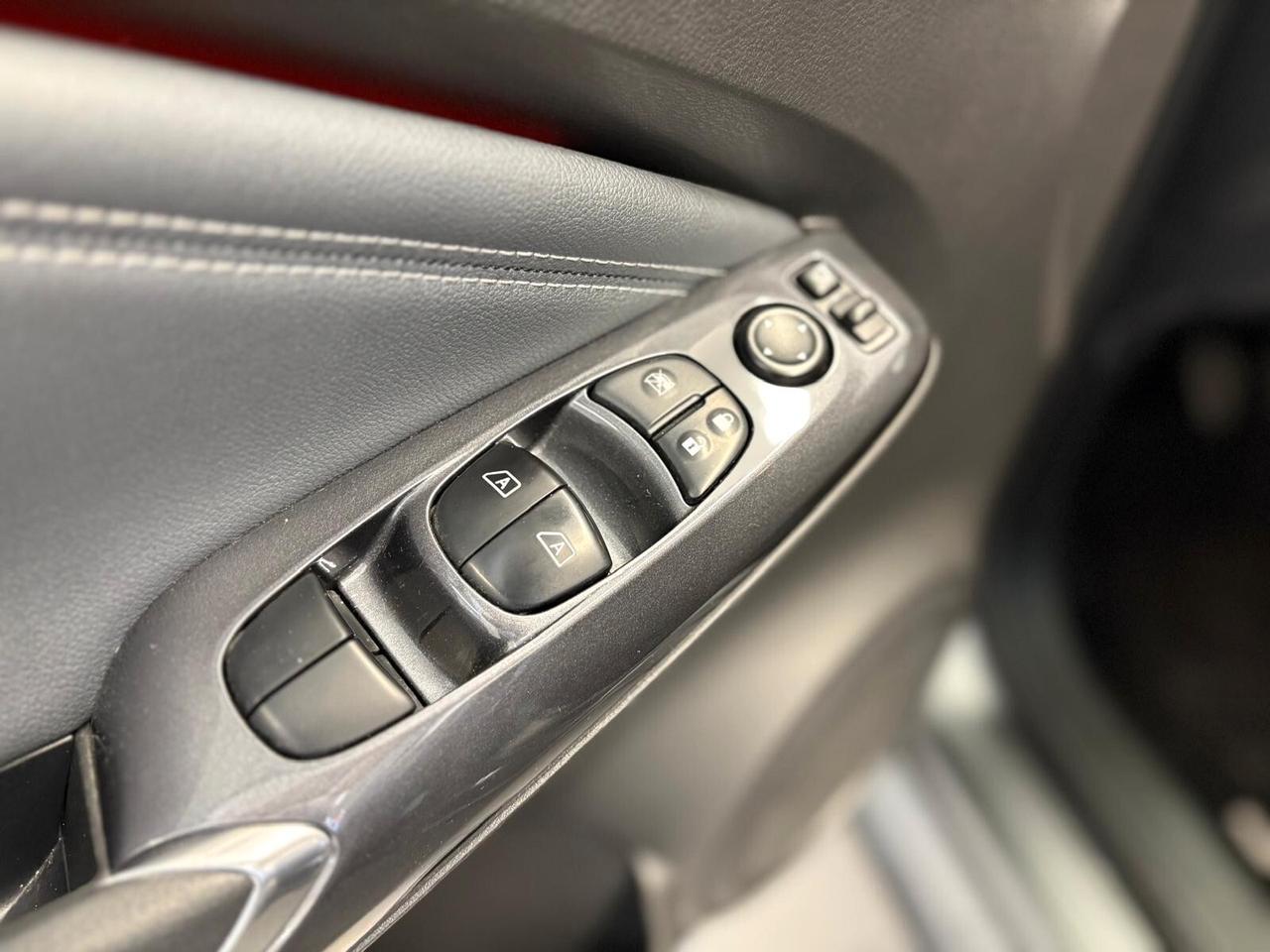Nissan Juke 1.0 DIG-T 117 CV N-Connecta