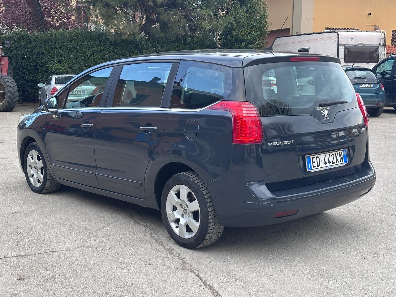 Peugeot 5008 2.0 HDi 150CV Business 7 posti